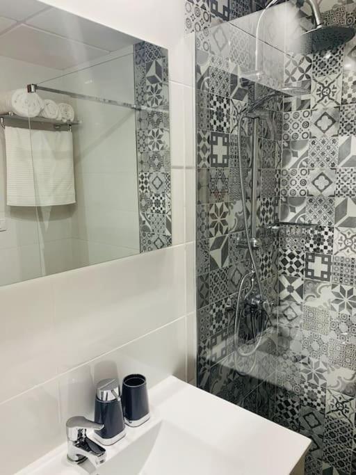 Alterhome Luminoso Estudio Con Piscina Y Maravillosas Vistas Torremolinos Esterno foto
