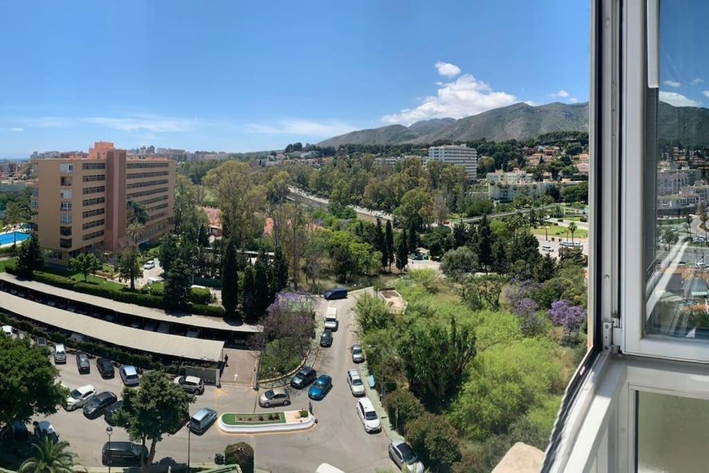 Alterhome Luminoso Estudio Con Piscina Y Maravillosas Vistas Torremolinos Esterno foto