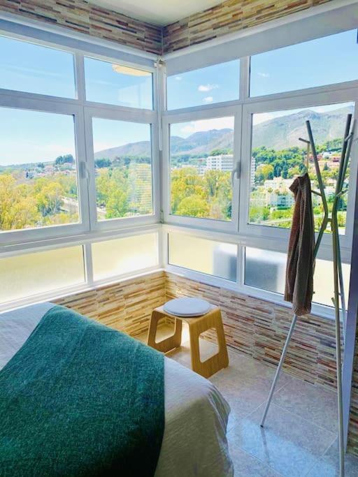 Alterhome Luminoso Estudio Con Piscina Y Maravillosas Vistas Torremolinos Esterno foto