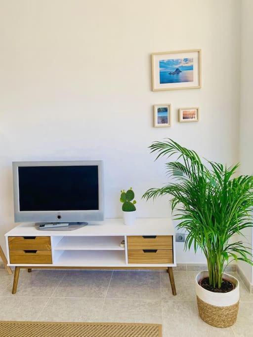 Alterhome Luminoso Estudio Con Piscina Y Maravillosas Vistas Torremolinos Esterno foto