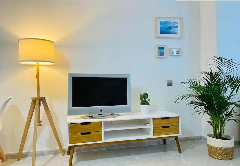 Alterhome Luminoso Estudio Con Piscina Y Maravillosas Vistas Torremolinos Esterno foto