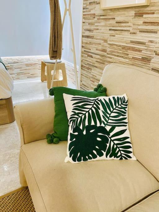 Alterhome Luminoso Estudio Con Piscina Y Maravillosas Vistas Torremolinos Esterno foto
