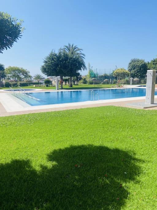 Alterhome Luminoso Estudio Con Piscina Y Maravillosas Vistas Torremolinos Esterno foto